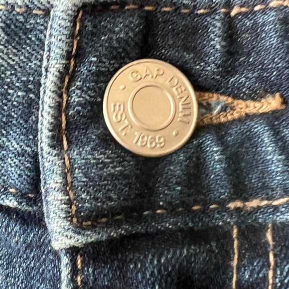 Gently Worn GAP 1969 Women's Real Straight Jeans Medium Denim Blue Wash Stretch - Picture 3 of 12